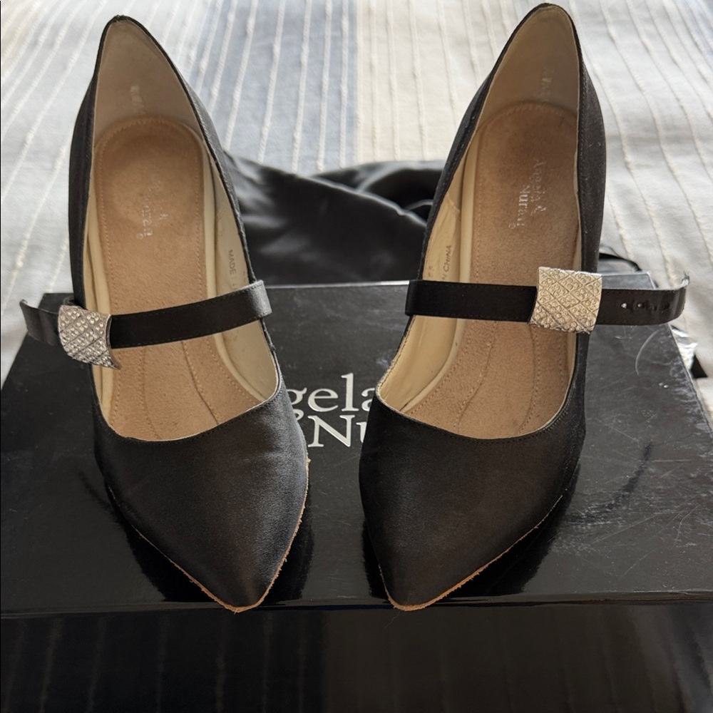 Angela Nuran Elegance black wedding/formal/dance shoes Size 6.5 6 1/2